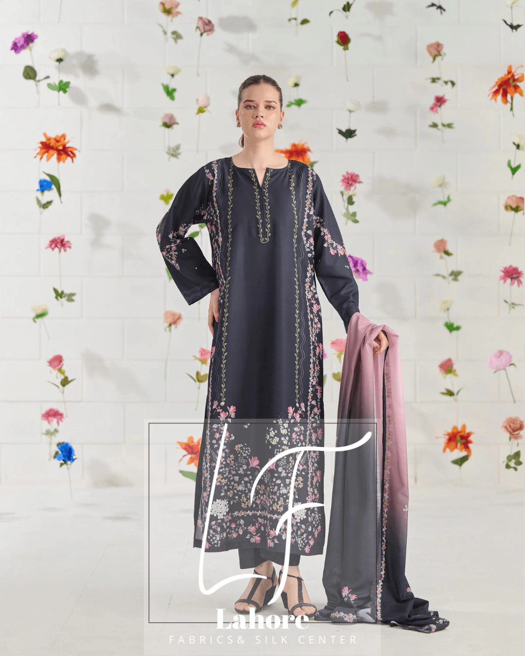 ARMINA Elegant Digital Floral Print